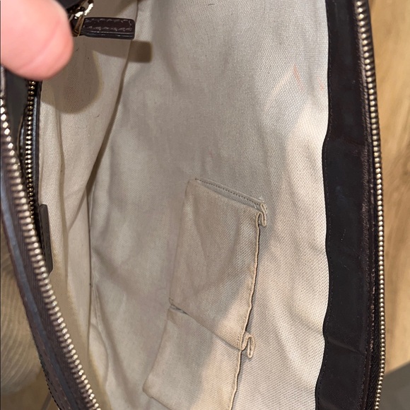 Gucci Brown Monogram crossbody Bag with Green & Red Web Stripe - Picture 8 of 14